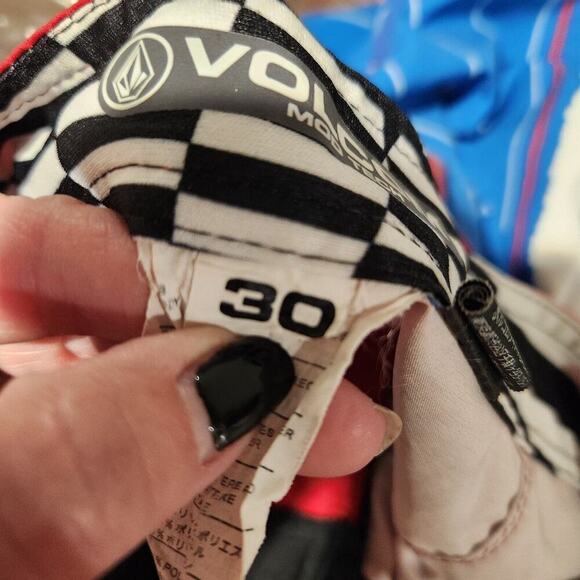 Volcom ModTech Swim Board Shorts Mens Size 30 Red White Blue Striped - Picture 5 of 5